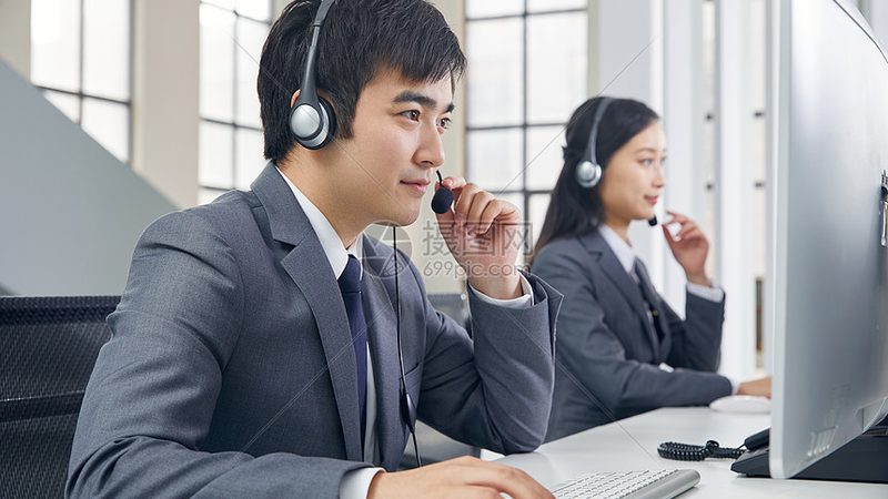 战略咨询与管理咨询的优缺点：如何选择最适合的企业需求